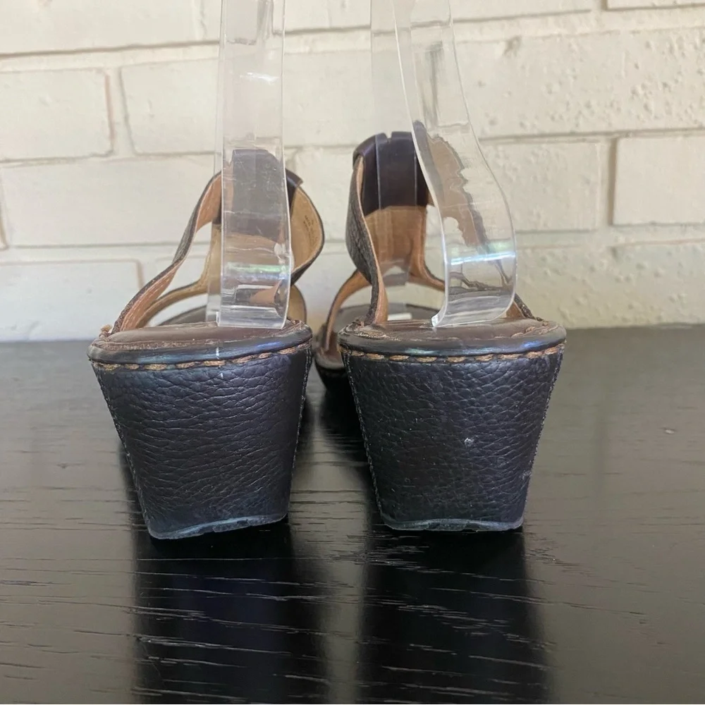 Born Brown Leather Slides Sandals Wedges Heels Comfort Strappy Preppy Size 9
